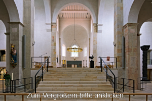 Dom_Hildesheim.jpg Altar im Hildesheimer Dom