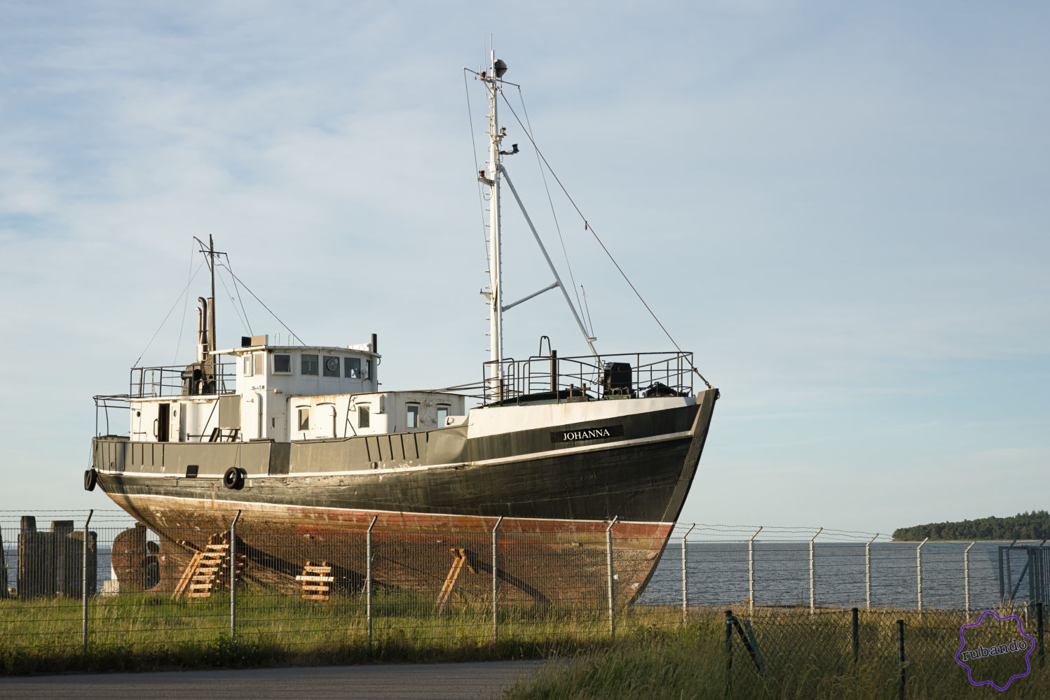 Im_Dock.jpg Schiff im Trockendock